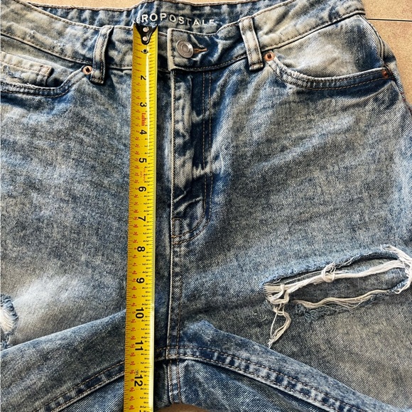 Aeropostale High Rise Distressed Mom Jeans - Picture 9 of 11
